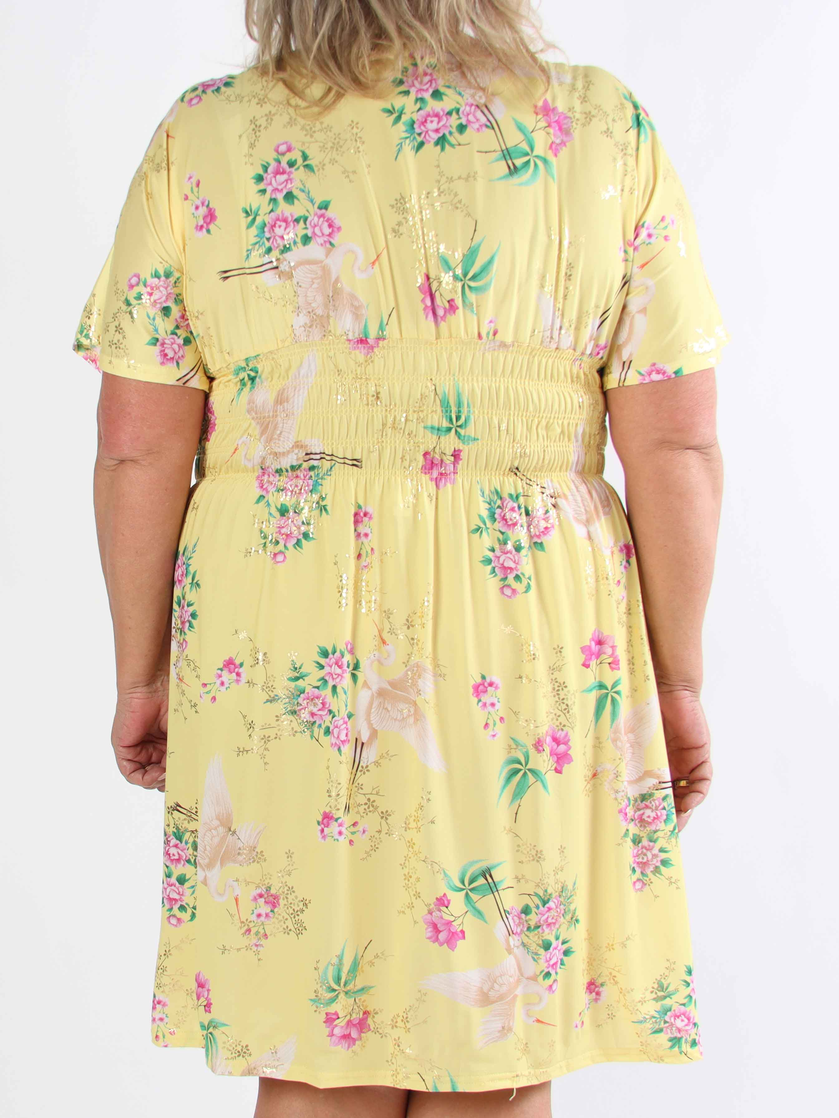 Pams Fly Short - Elastisk plus size kjole med blomster- og fugleprint